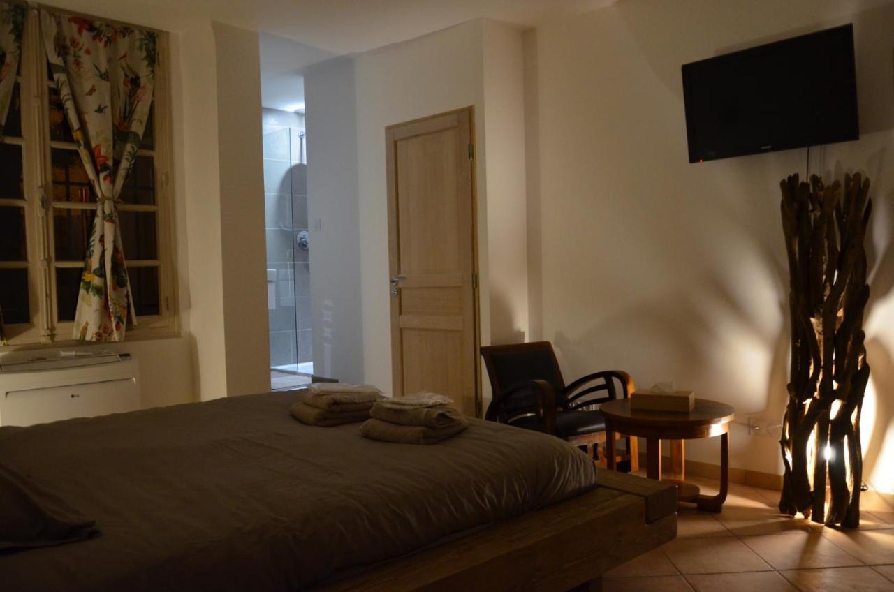 Bed and Breakfast Locus Amoenus à Lirac Extérieur photo